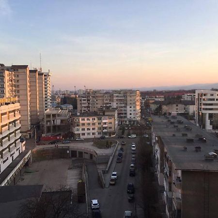 Apartamento Salonul Rosu Bacău Exterior foto