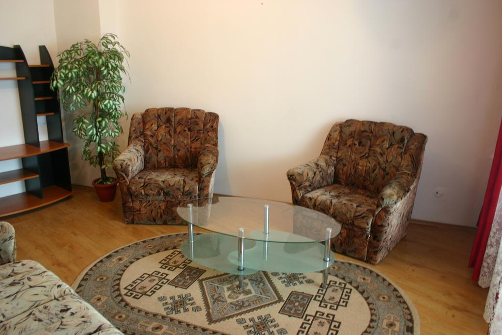 Apartamento Salonul Rosu Bacău Exterior foto