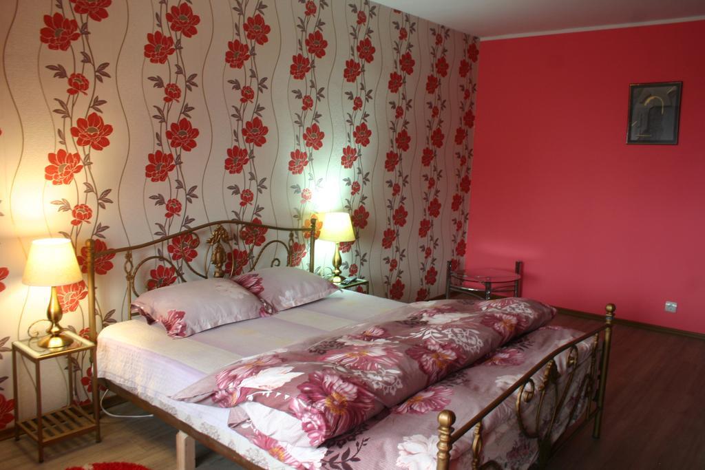 Apartamento Salonul Rosu Bacău Exterior foto