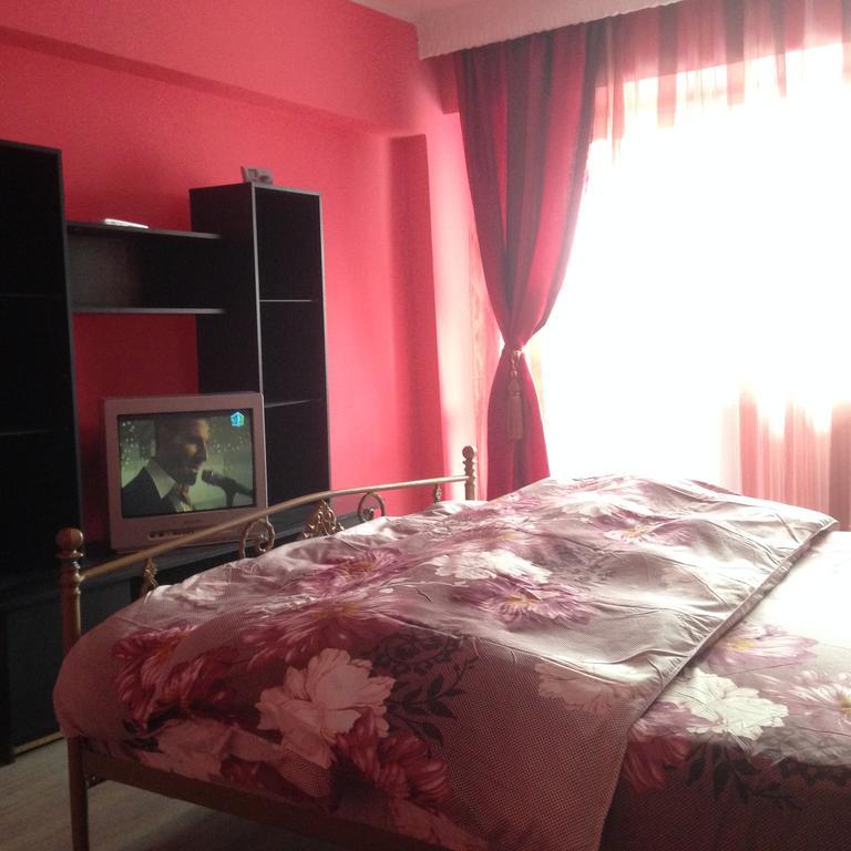 Apartamento Salonul Rosu Bacău Exterior foto