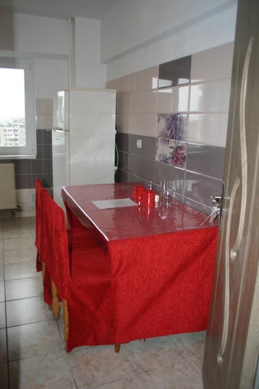 Apartamento Salonul Rosu Bacău Exterior foto